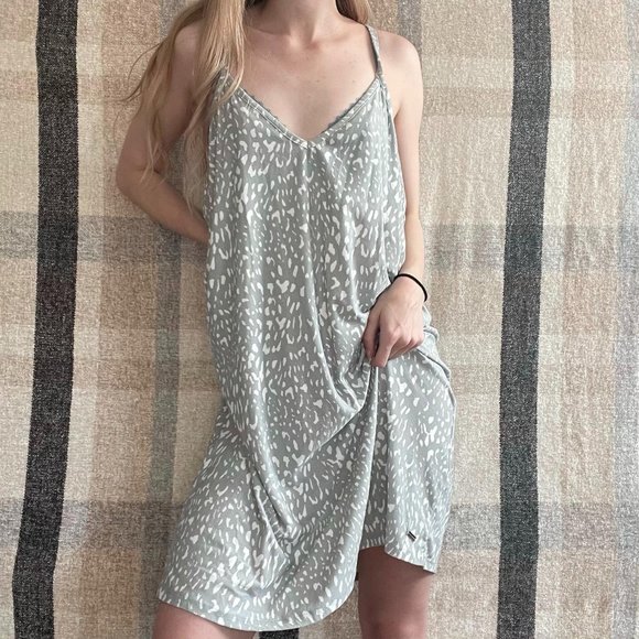 Tahari | Intimates u0026 Sleepwear | Tahari Graywhite Lace Back Nightgown |  Poshmark